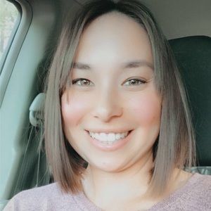 Meet your Posher, Abigail